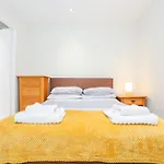 Mystayinn Tomnahurich 3 Bedroom House