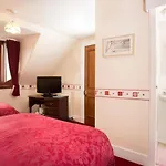 Charden Villa Guest House