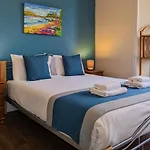 The Coo\'S Guest House