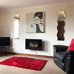 Crown Apartment City Centre