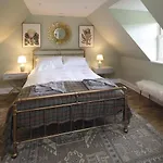 Middleton Farmhouse