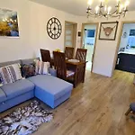 Northlea-Scottish Style Cottage
