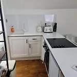 Ness City Cottage - Attic Apartment