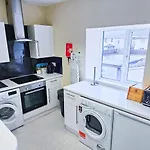 Fraser 2 Bedroom Apartment - Inverness