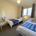 Treetops - Bright 2 Bed Flat - Super Location