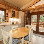 Moorhen Lodge