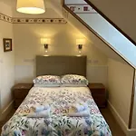 Corunna Bed & Breakfast And Corunna Cottage