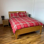 Maciver City Apartments Farraline Court