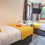 Melrose Villa 11 Bedroom House