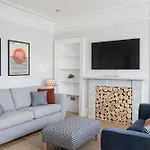 Hillside Villas By Glenmoriston Town House
