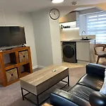 1 Bedroom Alexander Snug
