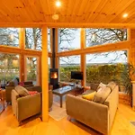 Cherry Tree Lodge