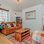 Jacobite\'S Retreat, 17Th Century Cottage In The Heart Of Inverness