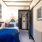 Criss Cross Cottage
