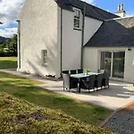 3 Bed House Near Loch Ness