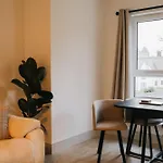 Luxurious Apartment In Inverness