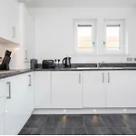 2 Bedroom Hedgefield Apartment 41