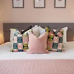 Apartment No16