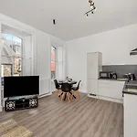 Fraser Apartment Nº3