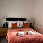 Fraser Apartment Nº3