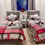 Stunning Spacious Apartment On River Ness