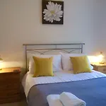 Nine Oaks Apartment