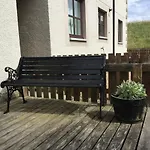Two-Bedroom Apartment - Golf View Free Parking