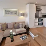 Highland Apartments By Mansley