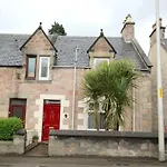Kenneth Street Aparthotel