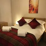 Exploreness Apartment