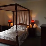 Period House / Entire Upstairs Flat