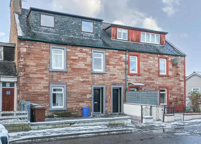 Mystayinn Telford 7 Bedroom House