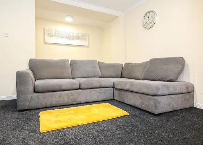 Modern Guest House - Central Inverness - Complimentary Snacks - Free Parking