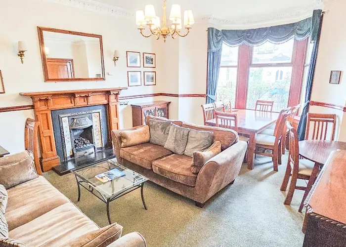 Melrose Villa 11 Bedroom House