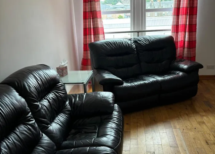 Maciver City Apartments Farraline Court
