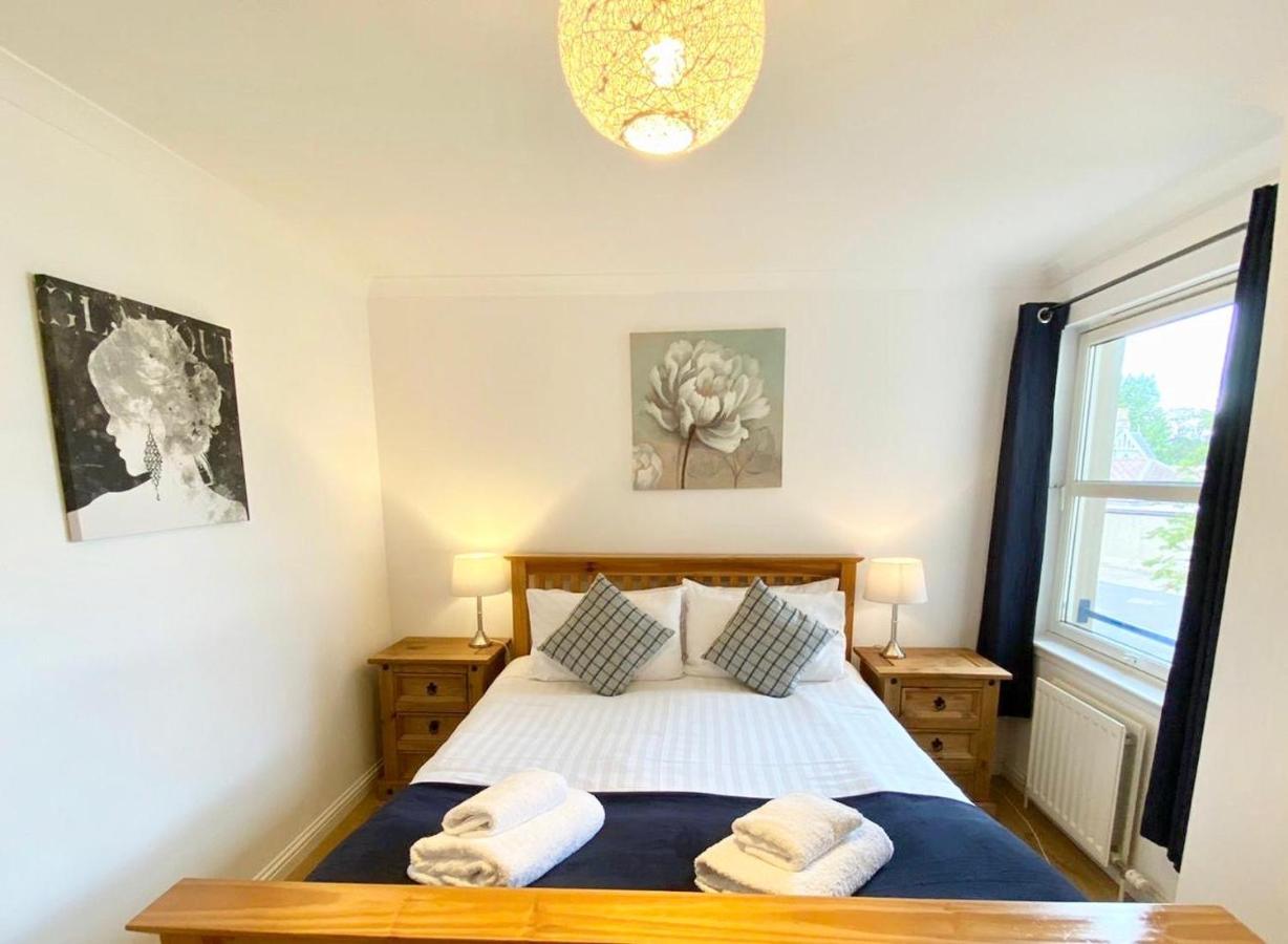 Riverside Gardens Apartment *