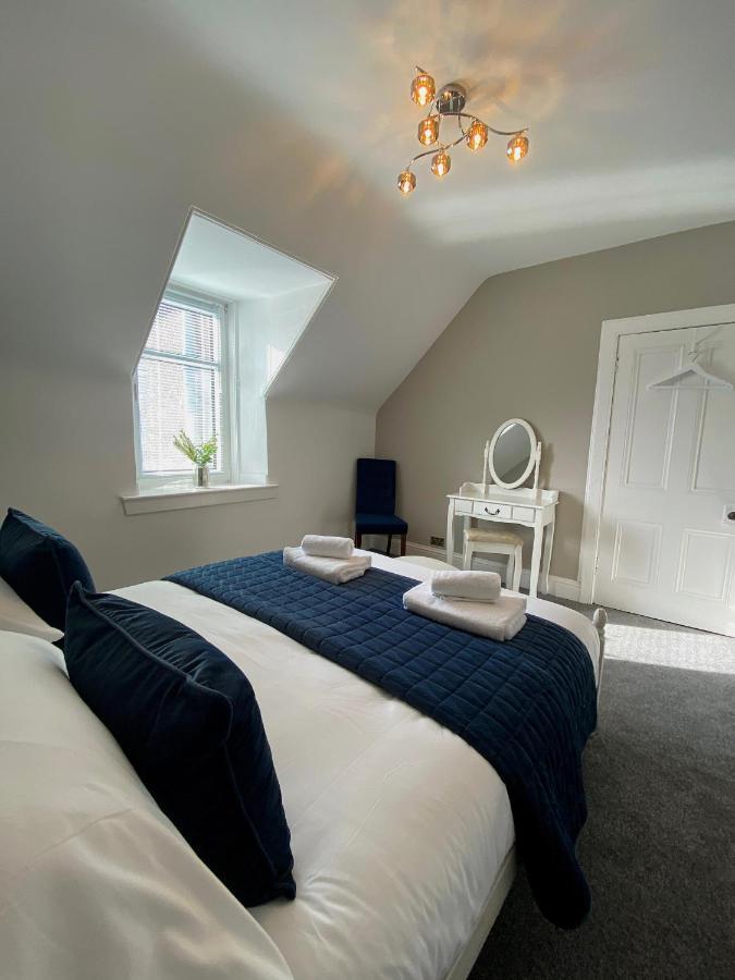 Innes Street Townhouse *