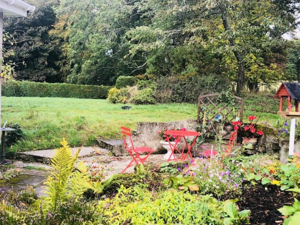 Comforts In Peaceful 2 Acres Inverness