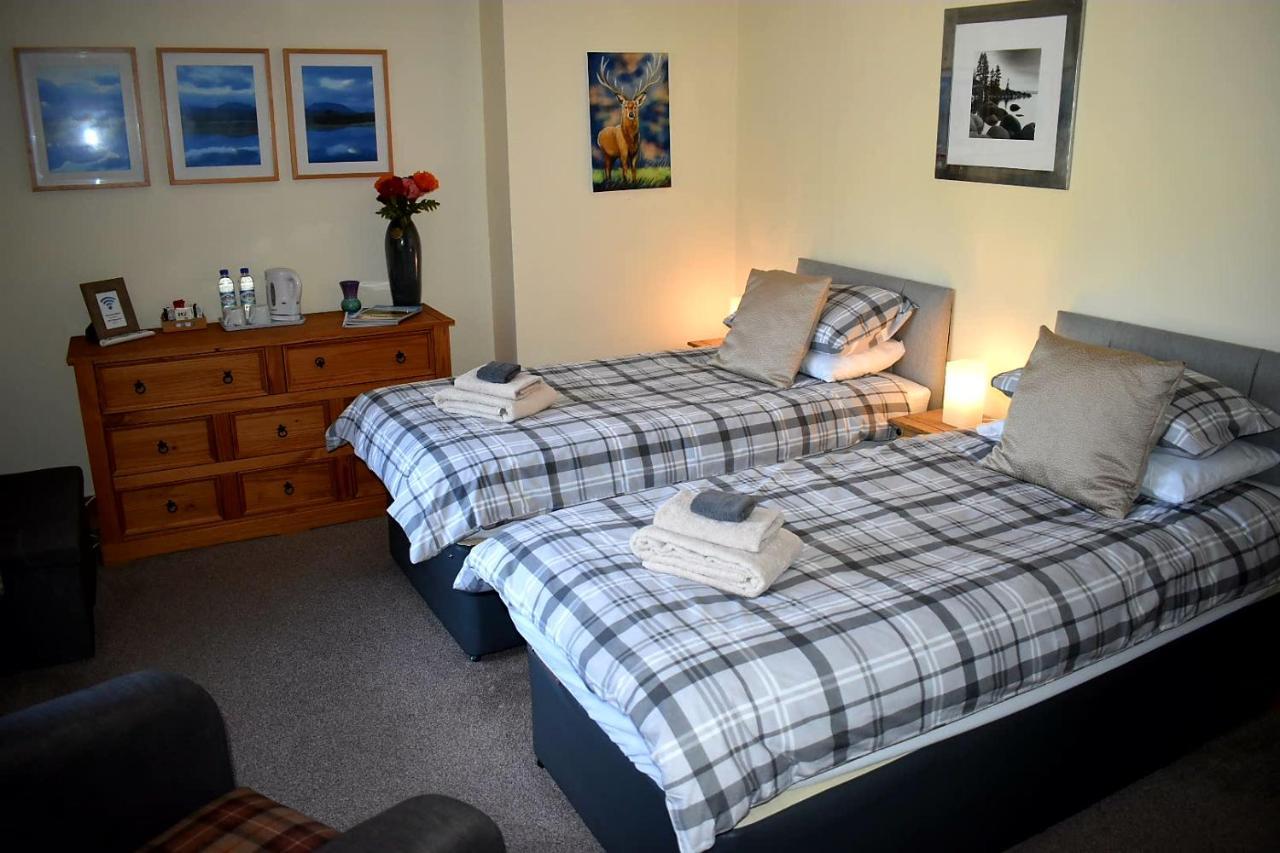 Lycia + Bed & Breakfast Inverness