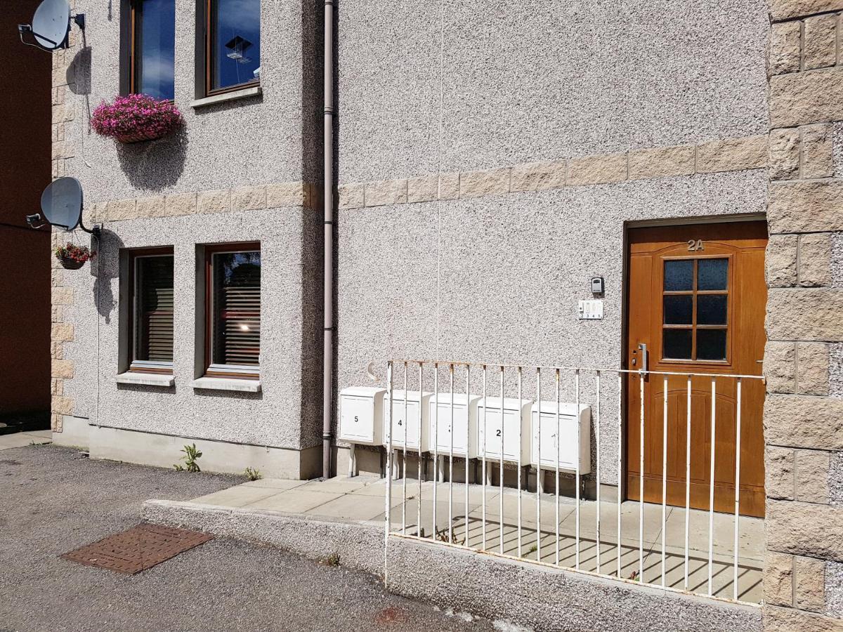 2 Bedroom Free Parking Apartment Inverness