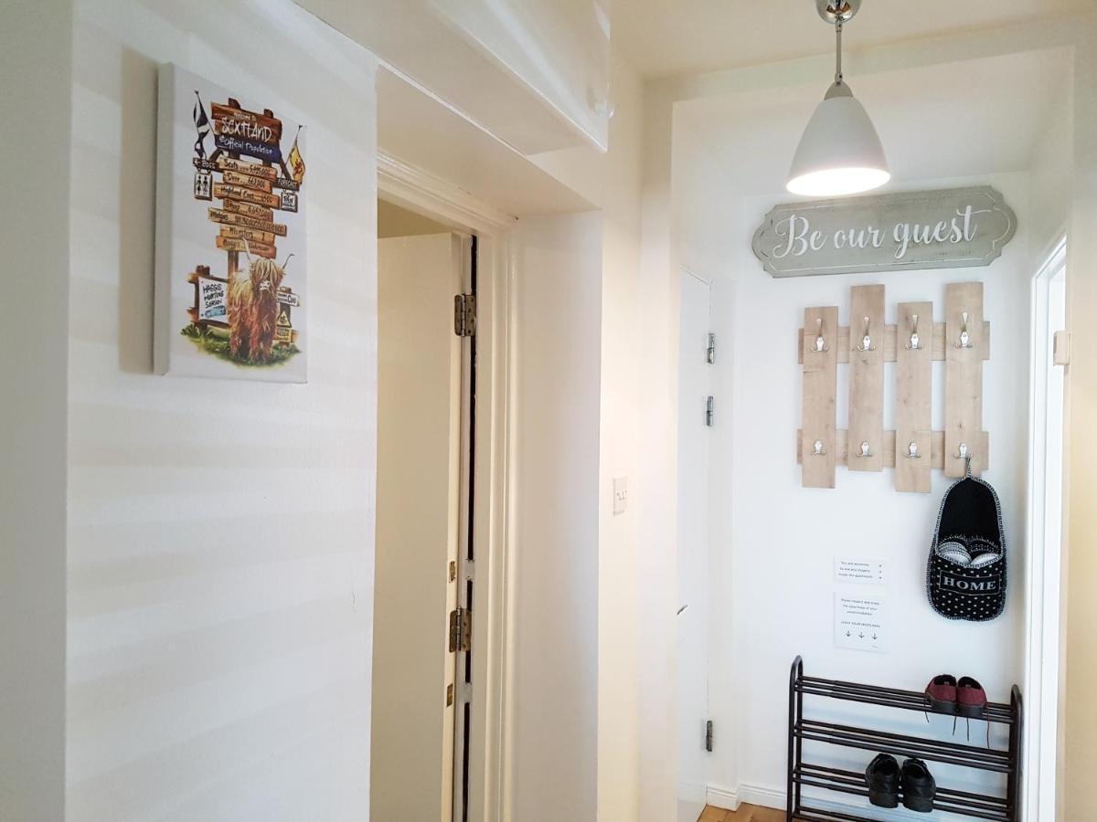 2 Bedroom Free Parking Apartment *