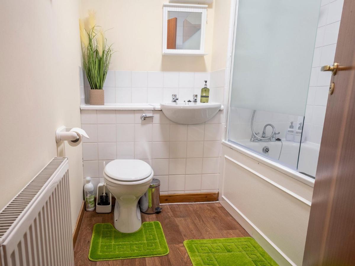 Apartamento Stylish 2 Bedroom - 2 Miles Centre *