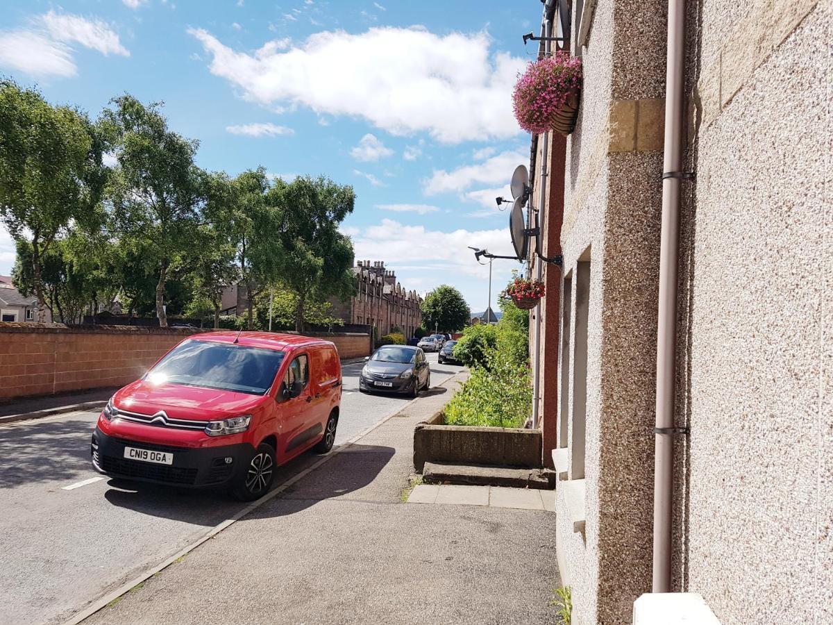 2 Bedroom Free Parking * Inverness