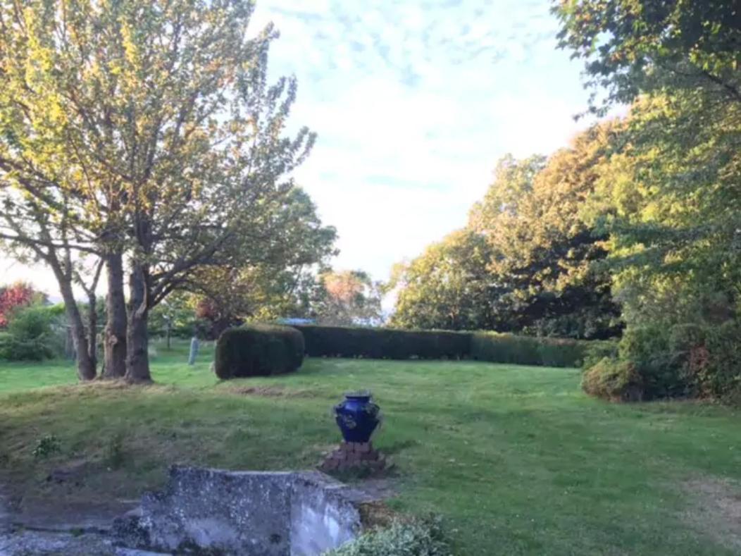 Comforts In Peaceful 2 Acres Inverness