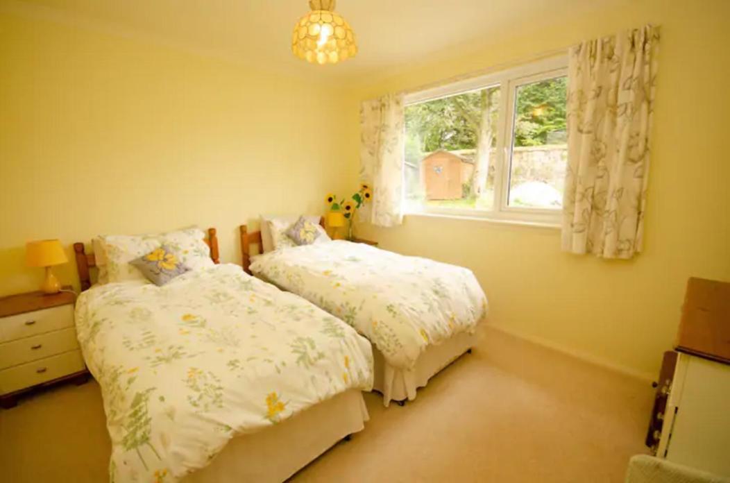 Comforts In Peaceful 2 Acres Holiday home Inverness
