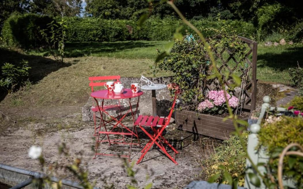 Holiday home Comforts In Peaceful 2 Acres