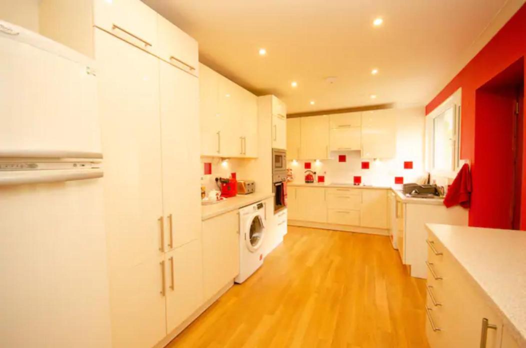 Comforts In Peaceful 2 Acres Holiday home *