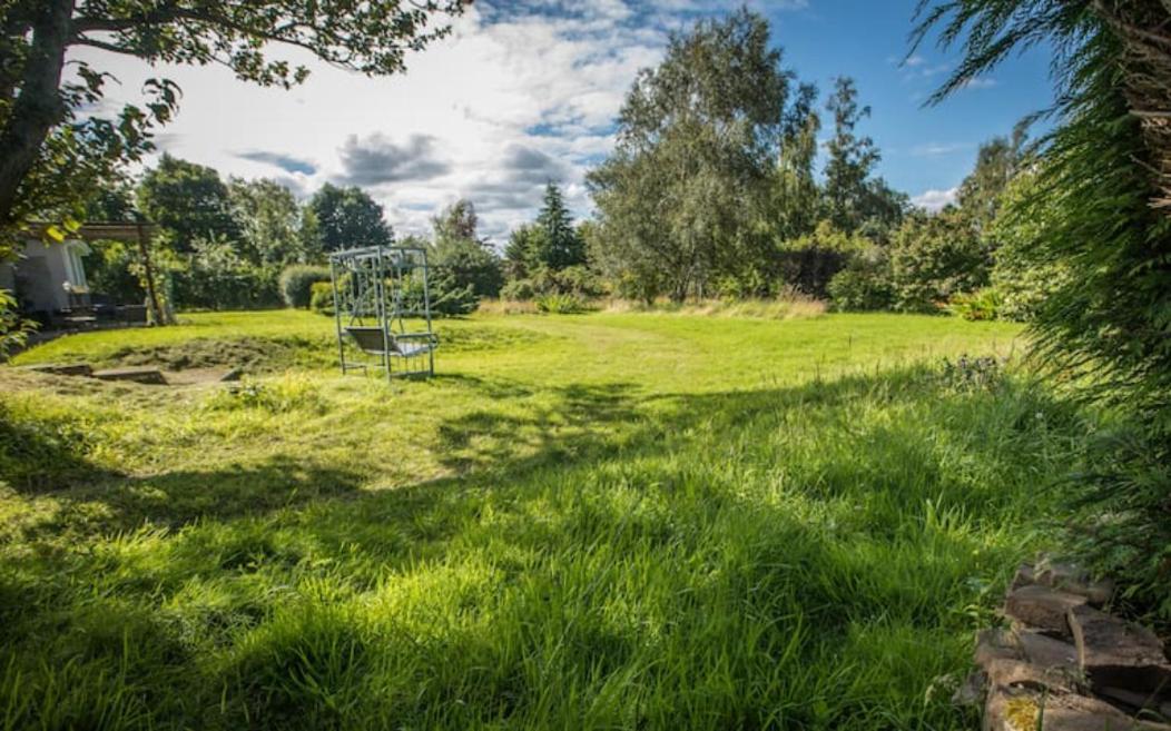 Comforts In Peaceful 2 Acres