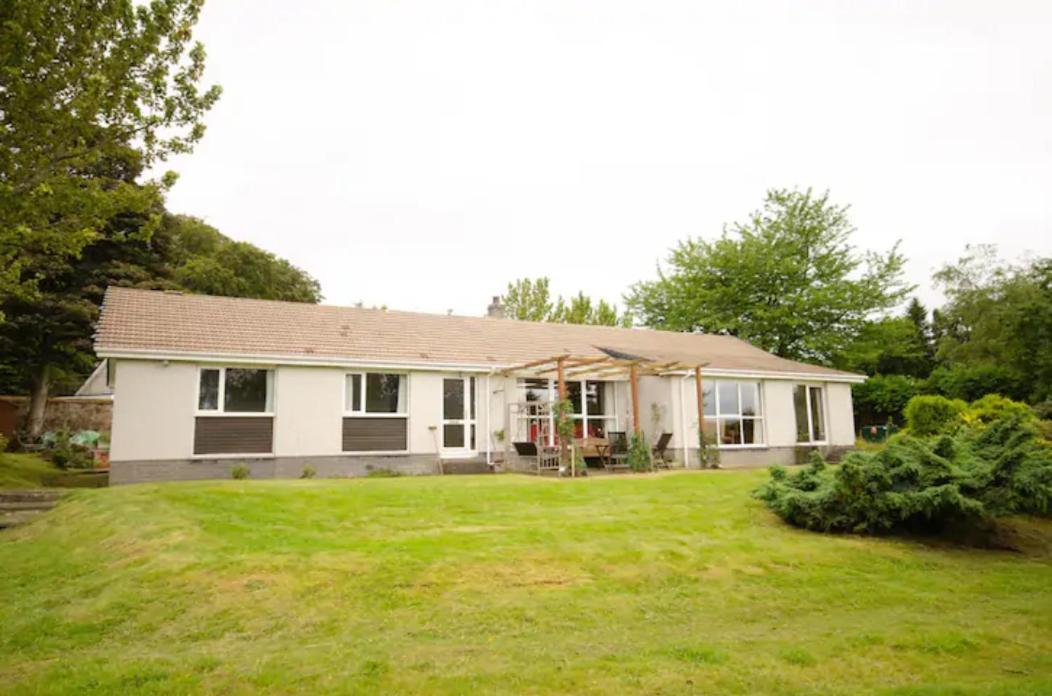 Holiday home Comforts In Peaceful 2 Acres *