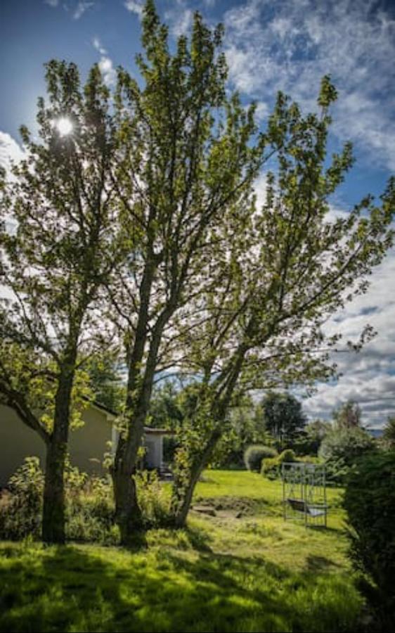 Holiday home Comforts In Peaceful 2 Acres *